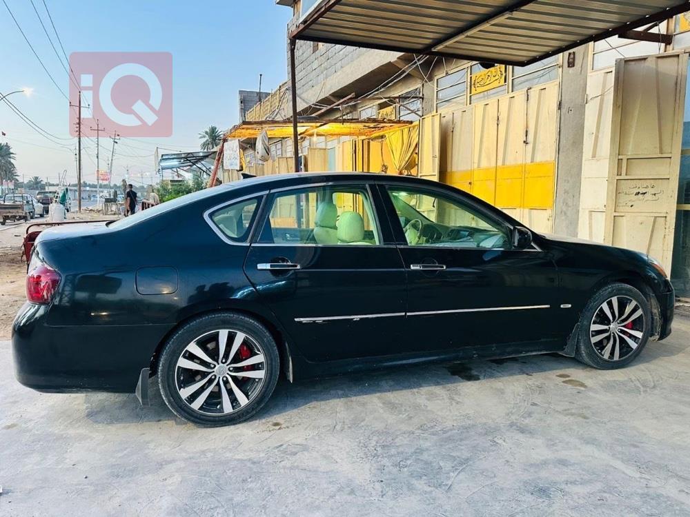 ئینفینیتی M